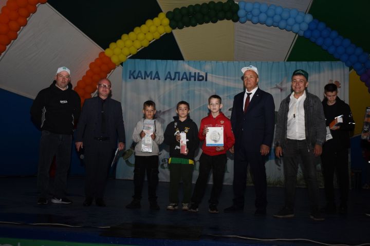 Шумно и по-народному: в Камских Полянах с размахом отпраздновали Сабантуй-2026