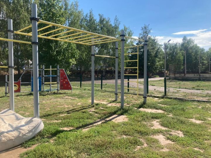 Готовы рюкзаки, и ждут первоклашки 1 сентября