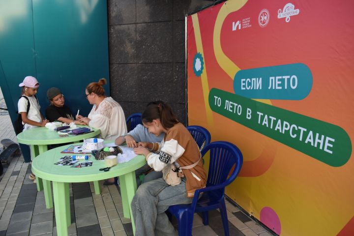 Фестиваль уличного кино прошёл в Камских Полянах: праздник для всей семьи