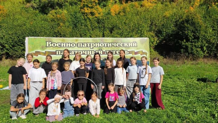 Юные танцоры Камских Полян устроили весёлый арбузник